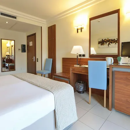 Hotel & Pozzuoli