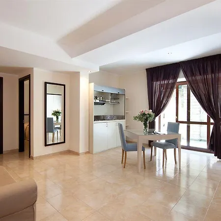 Hotel &