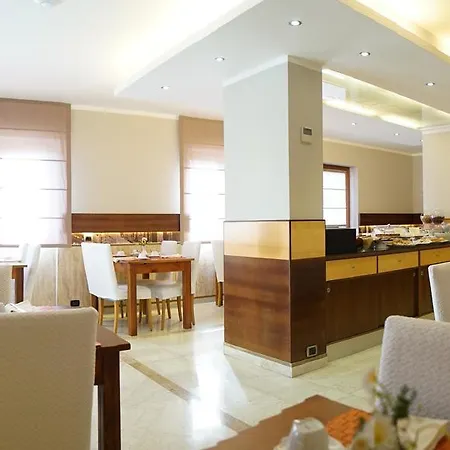 & 4* Pozzuoli