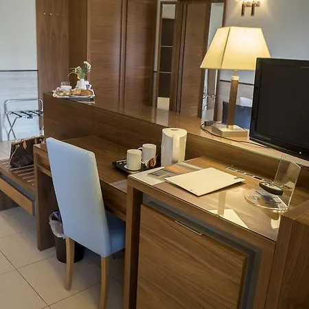 & Hotel