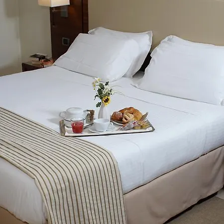 & Hotel 4*
