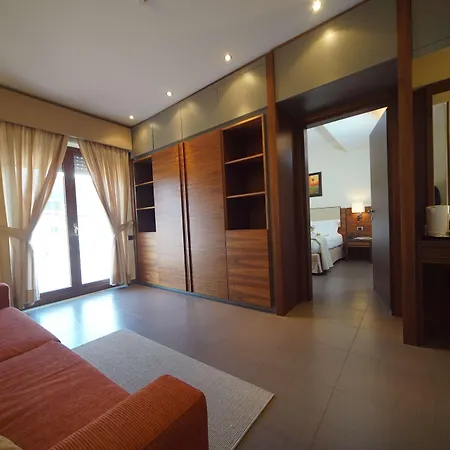 & Hotel Pozzuoli