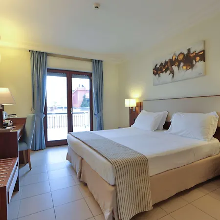 & Hotel 4*