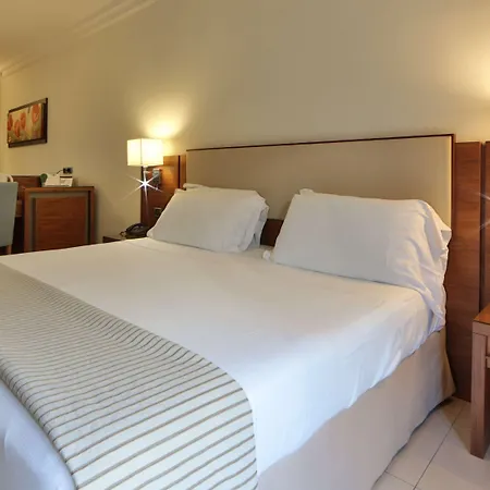 Hotel &
