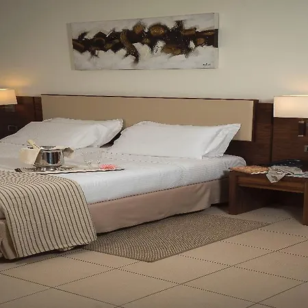 & Hotel 4*